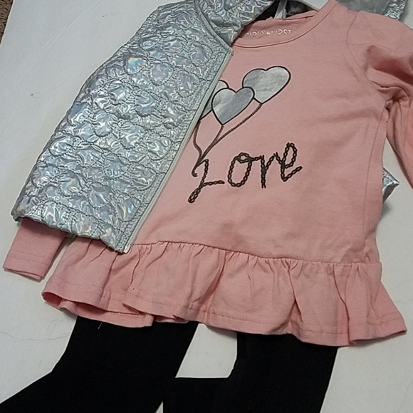 Girls First Set - Picture 15 of 16